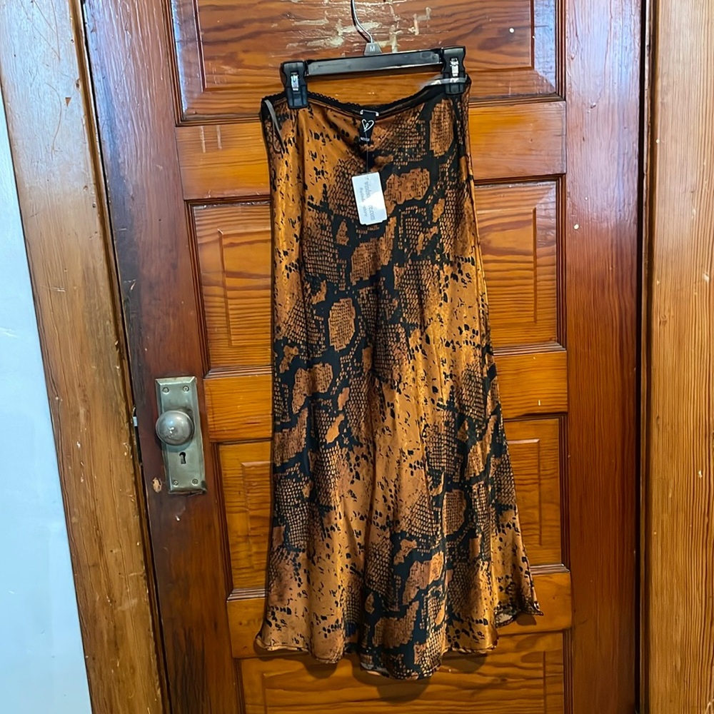 skirt